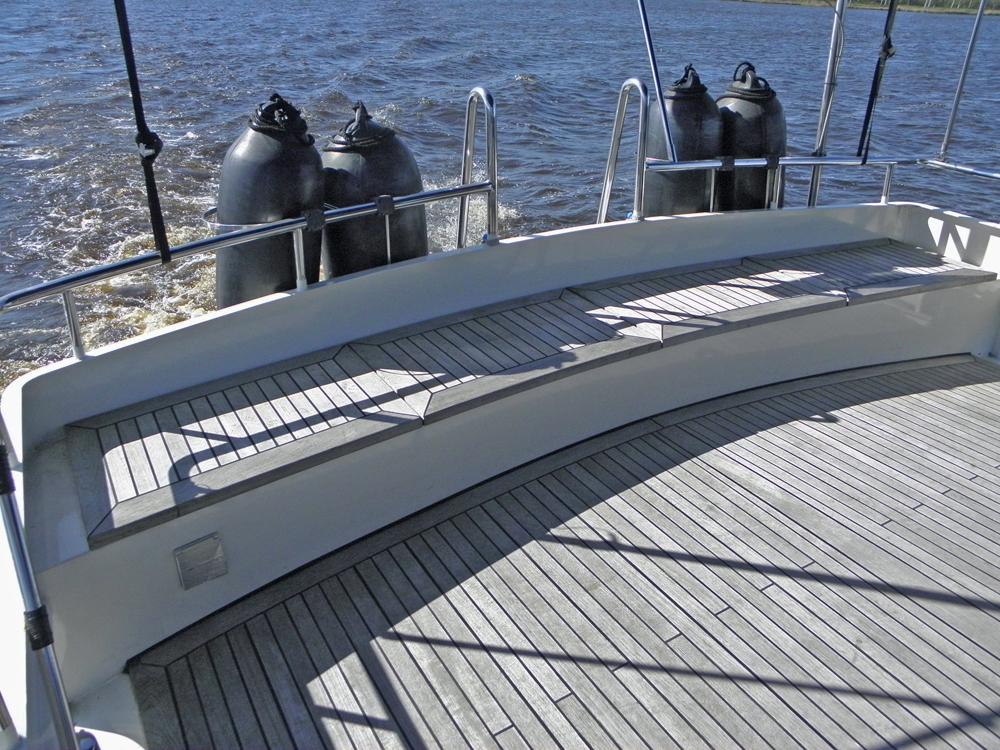 picture Deck equipment